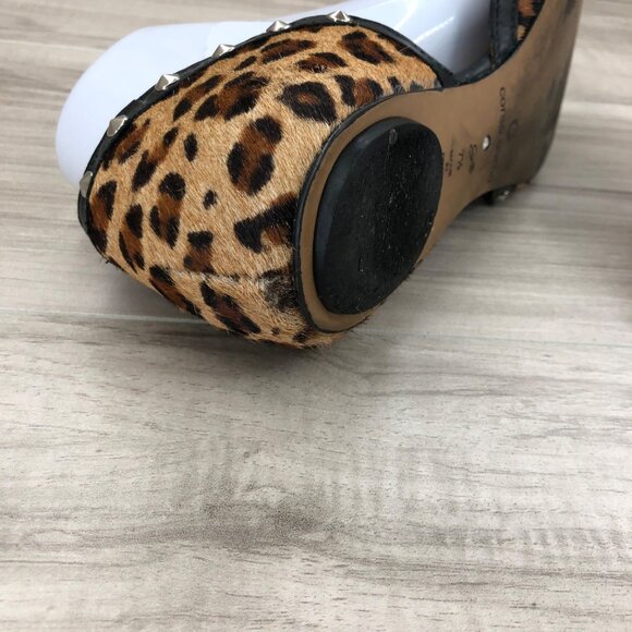 Corso Como Flats Women's 7.5  D'orsay Leopard Print Calf Hair Studded Sandals - Picture 12 of 13